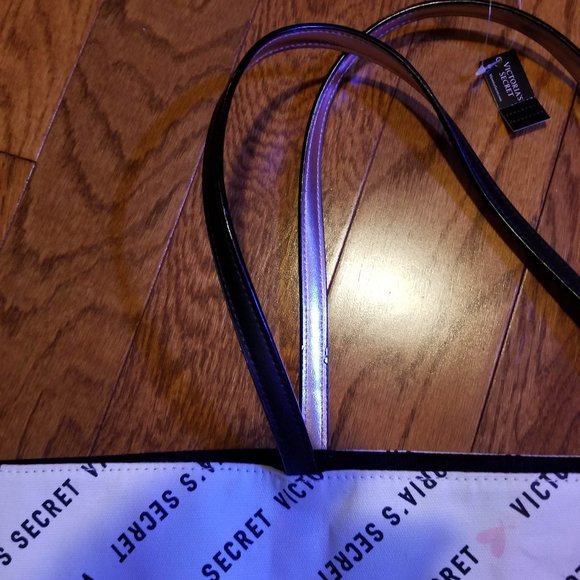 NWT VS Tote Bag - Picture 2 of 9